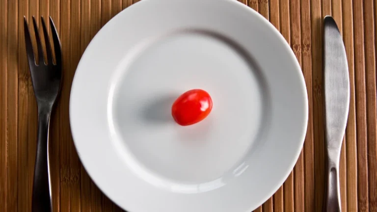 Comer pouco demais pode travar o metabolismo